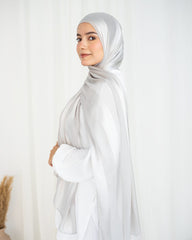 Crinkle Satin Scarf – Light Grey