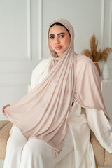 Loloa Kuwaiti with Bandana