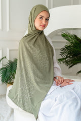 Half Tracea Kuwaiti Scarf