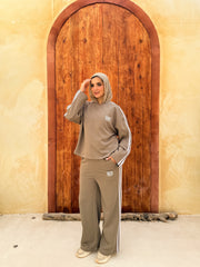 Milton Set With Line