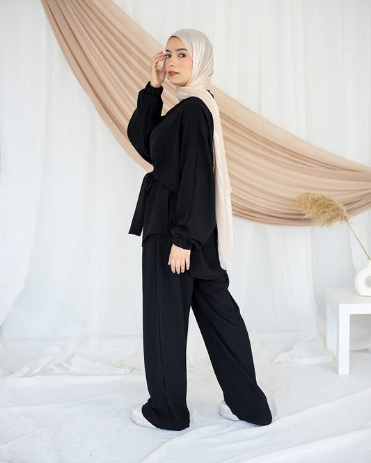 Two Pieces CY Set