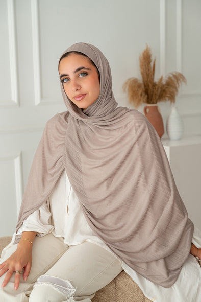 Loloa Kuwaiti with Bandana