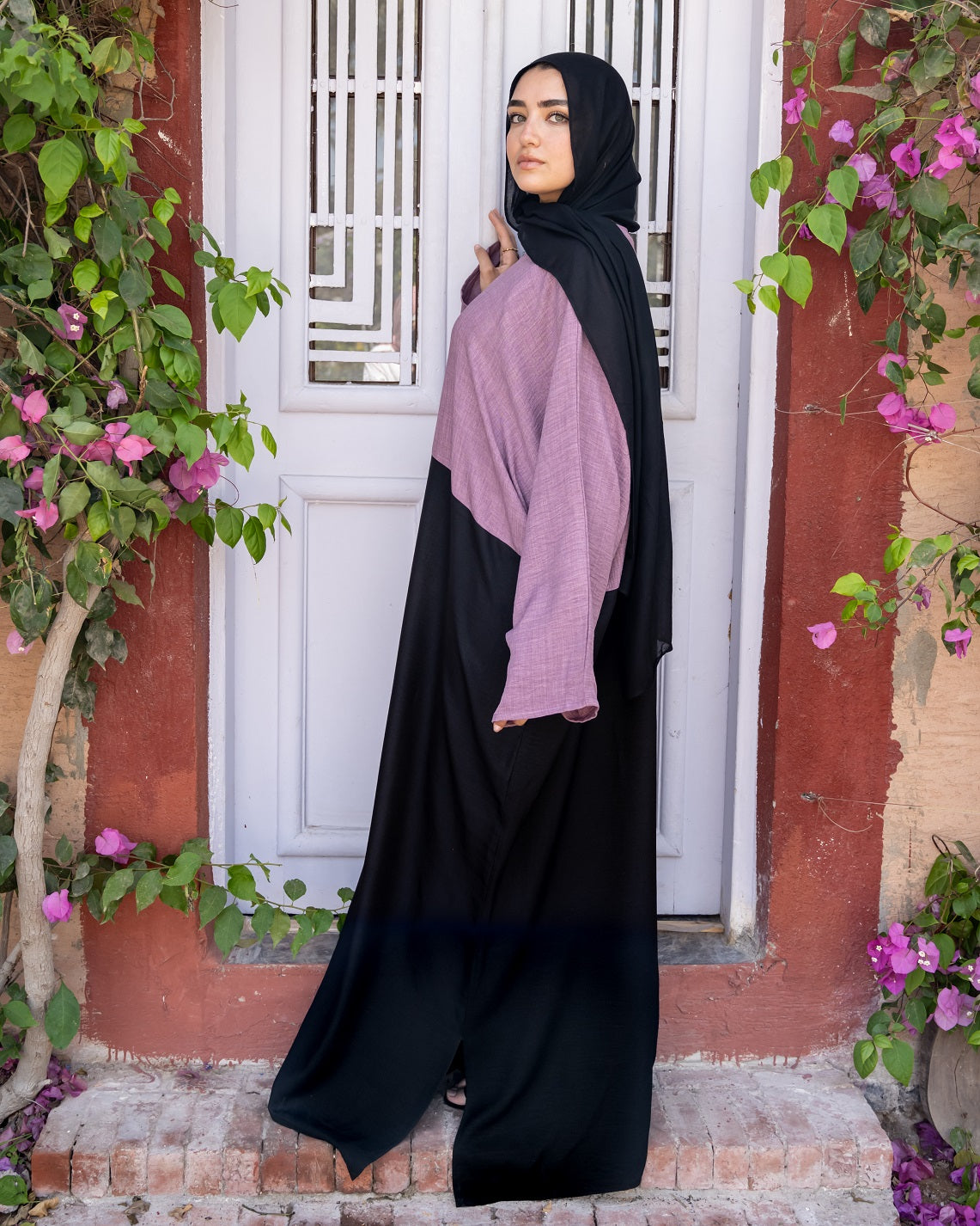 Mauve Black Linen Abaya