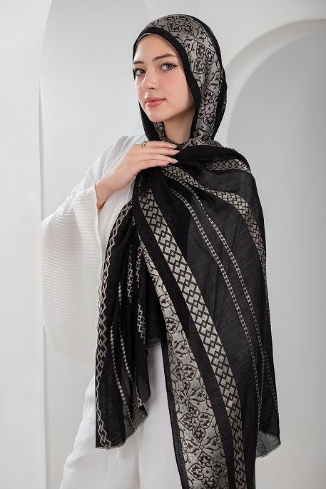 Golden Eclipse Linen Scarf