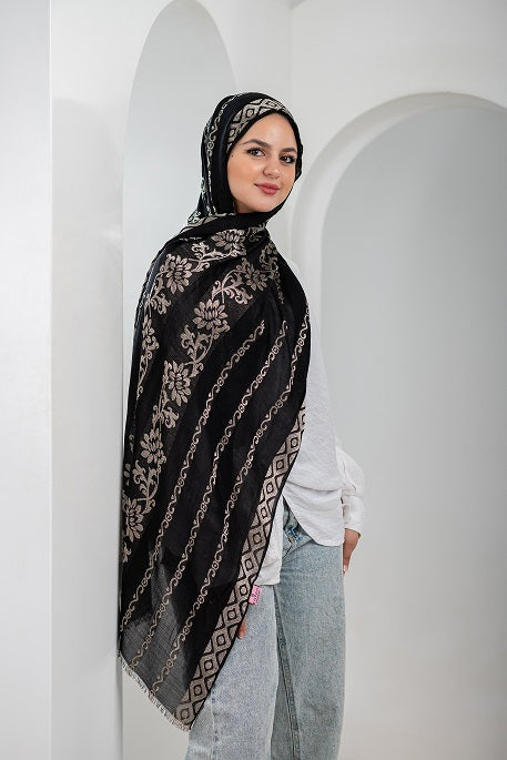 Velvet Shine Linen Scarf