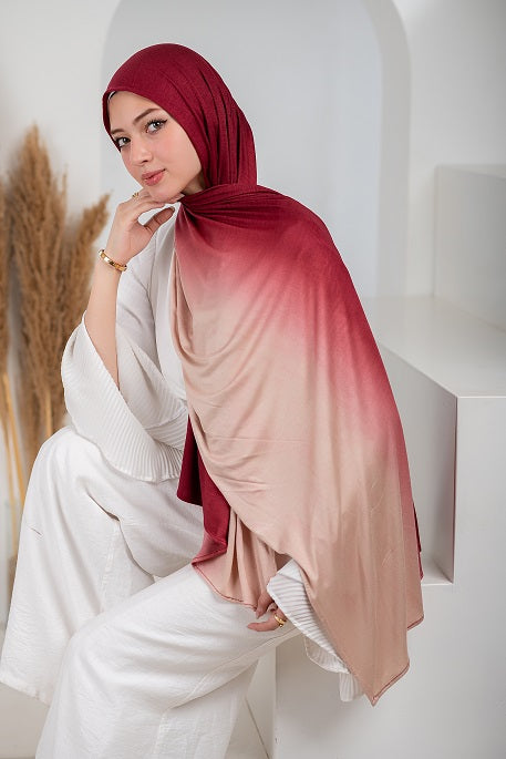 Kuwaiti Gradient Scarf