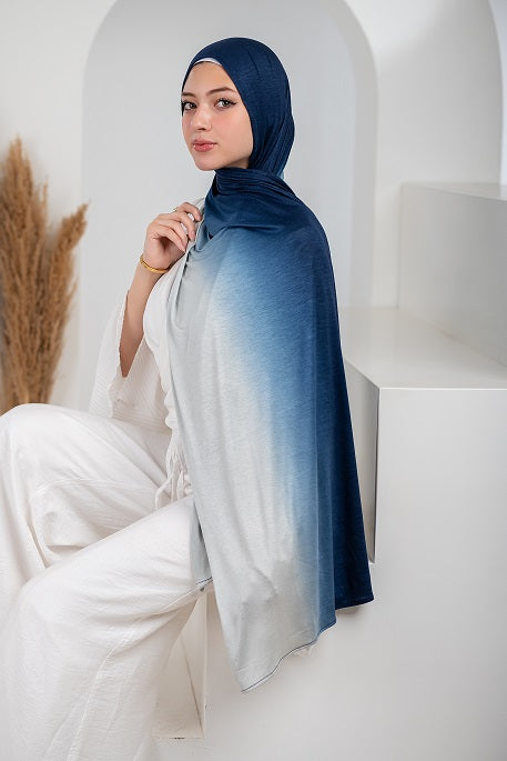 Kuwaiti Gradient Scarf