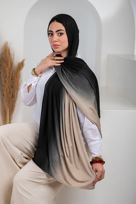 Kuwaiti Gradient Scarf