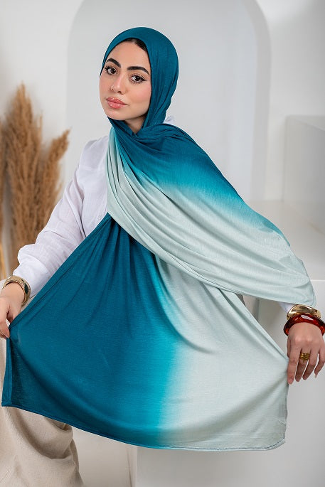 Kuwaiti Gradient Scarf
