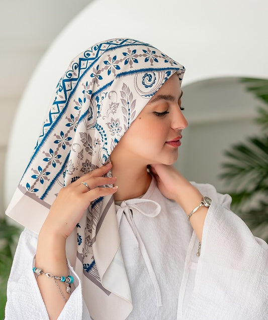 Tressy Square Scarf
