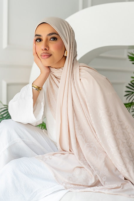 Half Tracea Kuwaiti Scarf